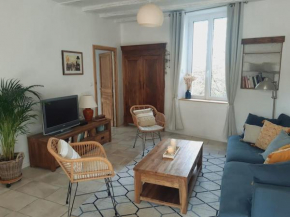 Le logis du moulin, à 800m de la cité médiévale